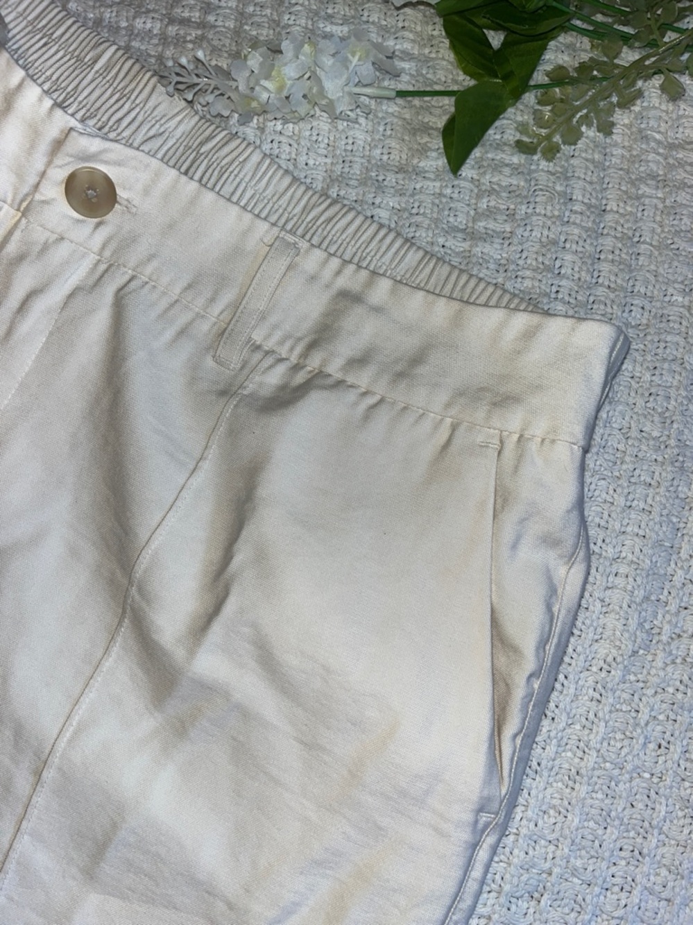 A NEW Day PLUS SIZE cream rayon Pants trouser w/pockets tag says sz 17
